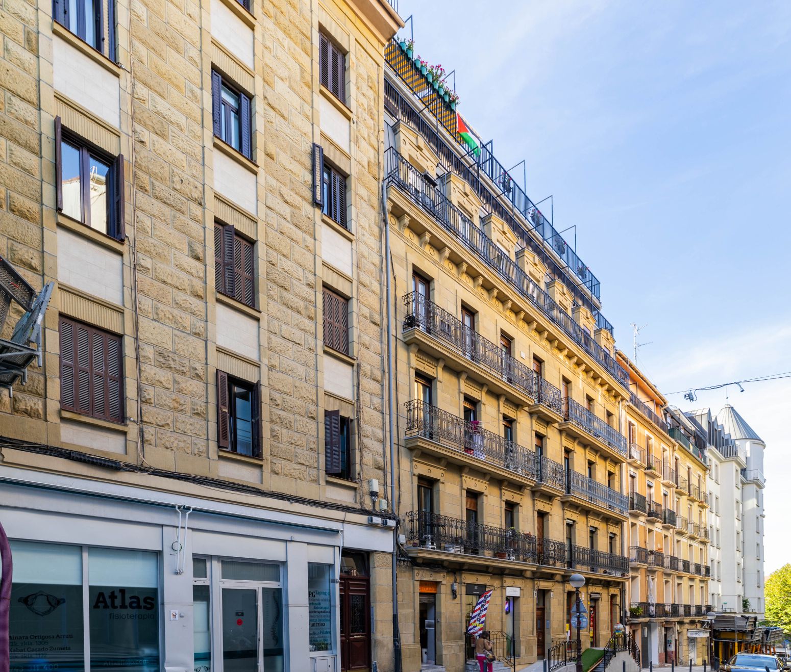 Vista exterior de Àtic en venda en Donostia - San Sebastián  amb Aire condicionat i Terrassa