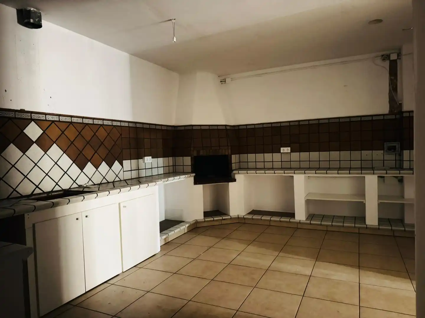 Cuina de Casa o xalet en venda en Maçanet de la Selva amb Jardí privat, Terrassa i Piscina