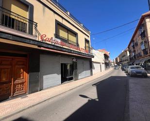 Vista exterior de Local en venda en Torrijos amb Aire condicionat