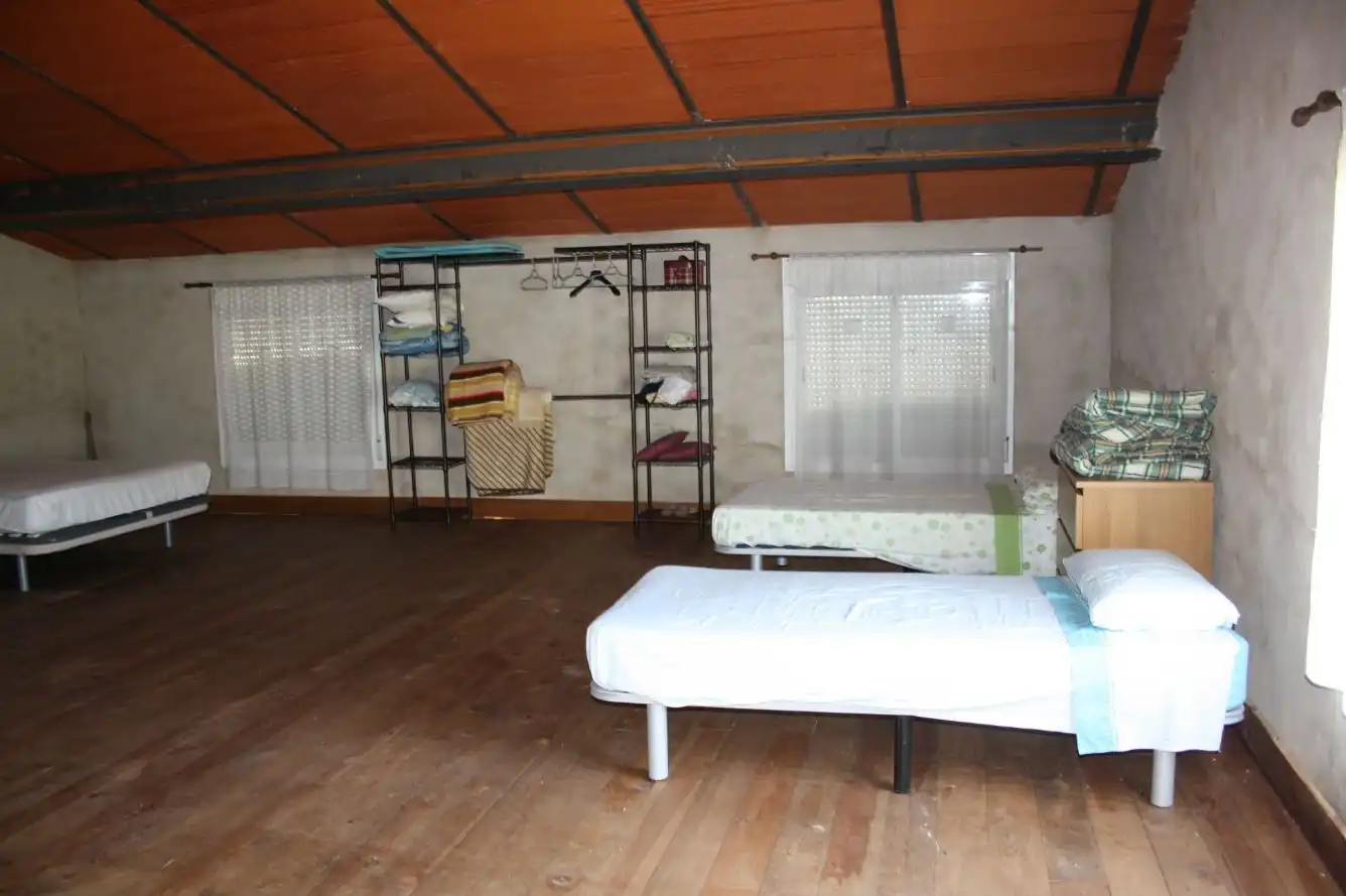 Finca rústica en venta en Torremenga con Jardín privado, Terraza y Amueblado