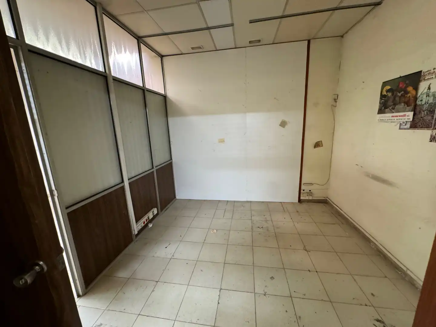 Gewerbefläche zum Verkauf in Carrer Abat Llort 6, imagen 15