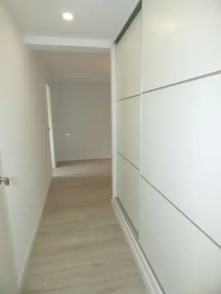 Piso de alquiler en En Corts - Doctor Waksman
