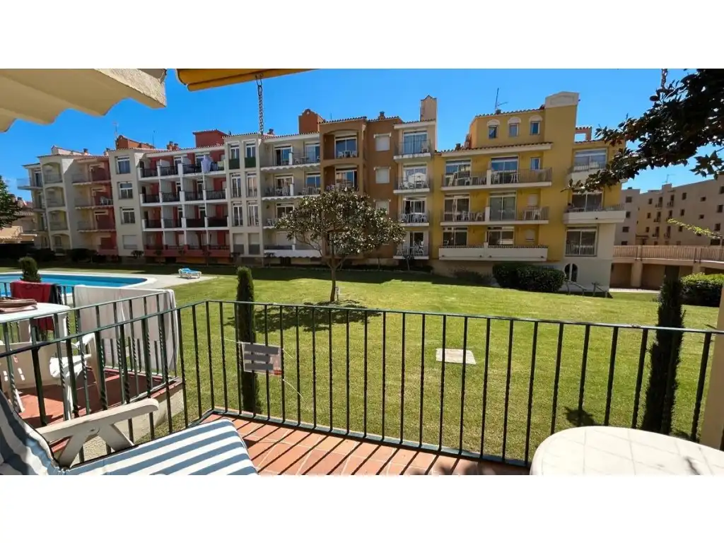 Exterior view of Apartments for sale in Empuriabrava