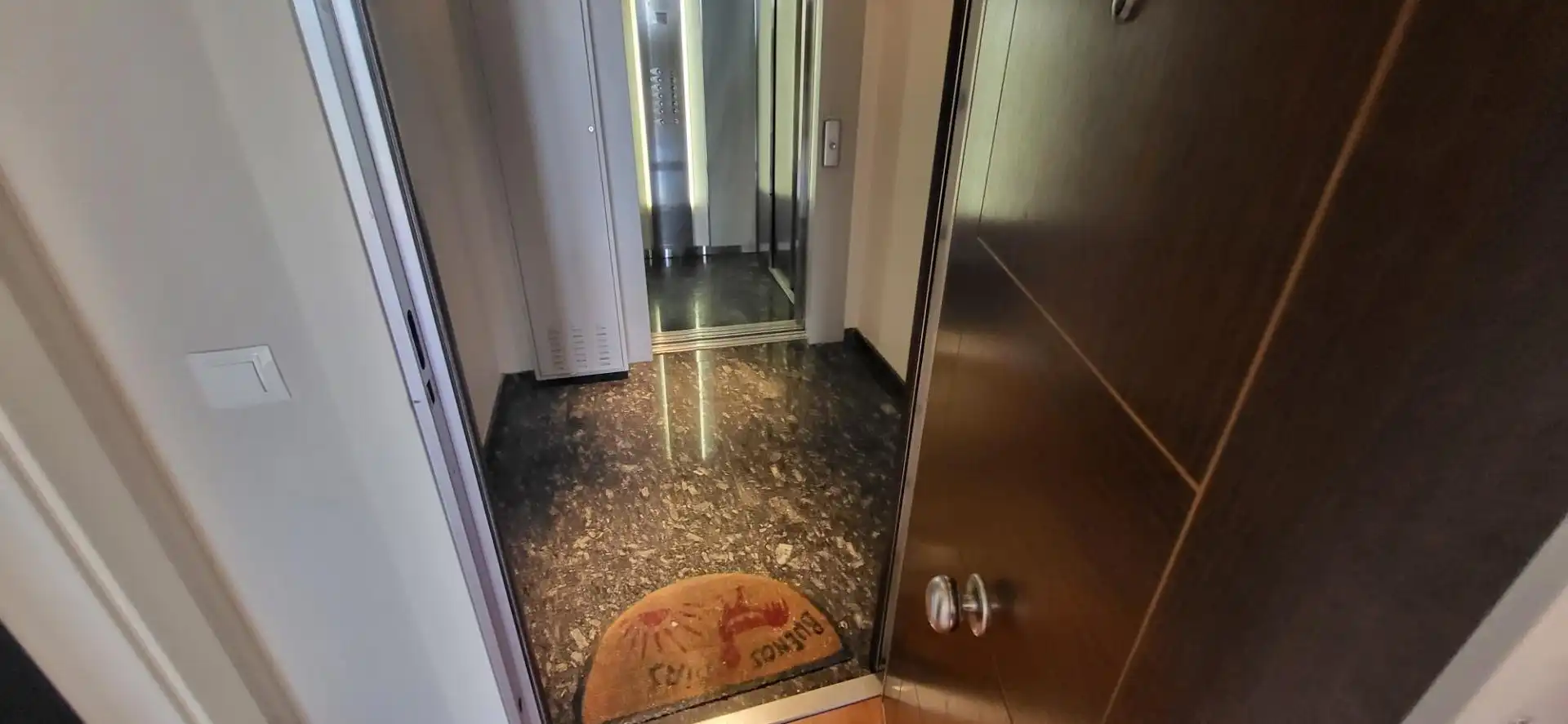 Attic for rent in Feria
