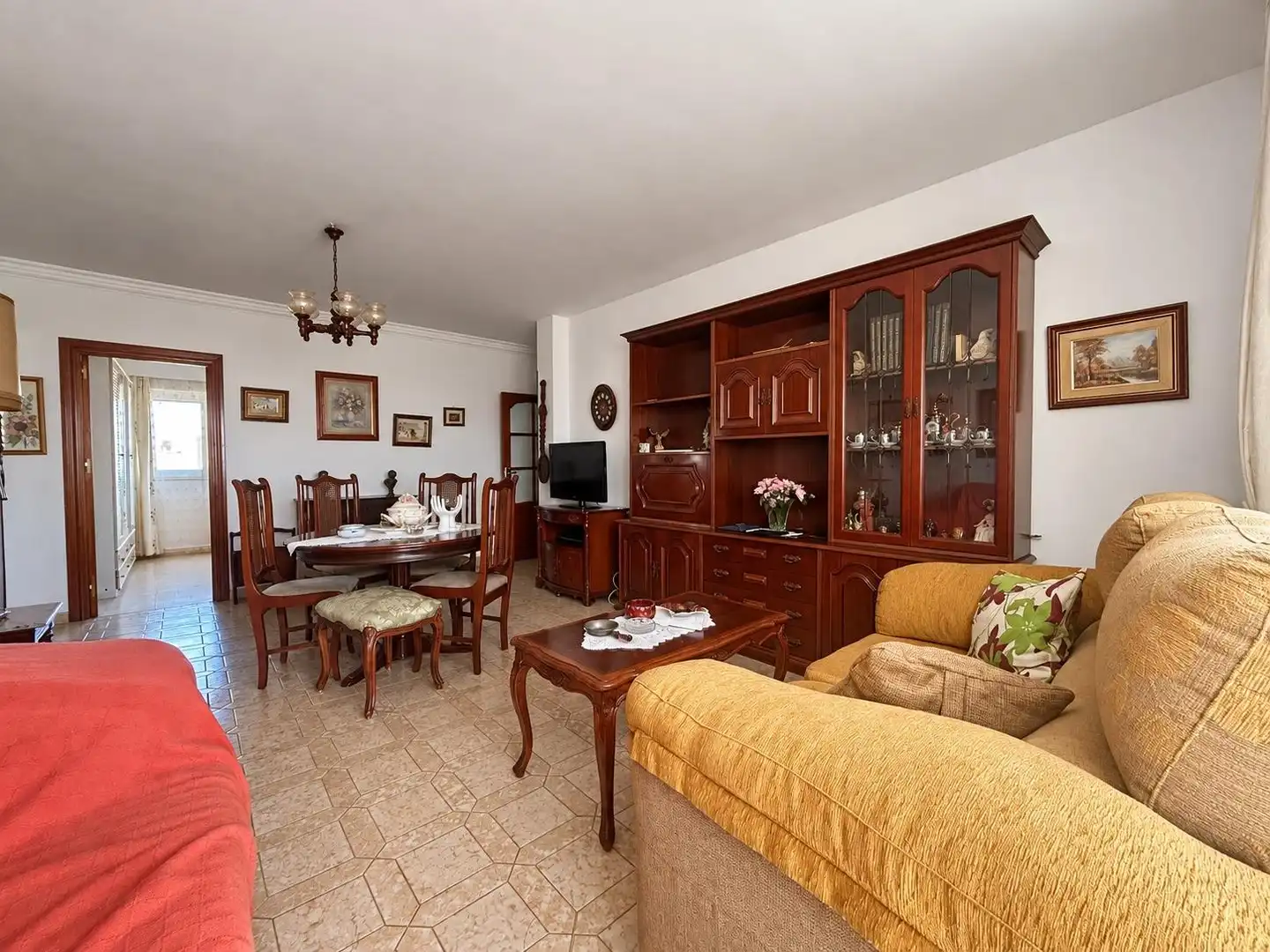 Appartamento con ascensore in vendita a Avenida de Juan Sebastián Elcano, imagen 2