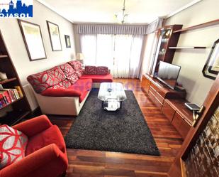 Living room of Flat for sale in Noja  with Terrace and Balcony