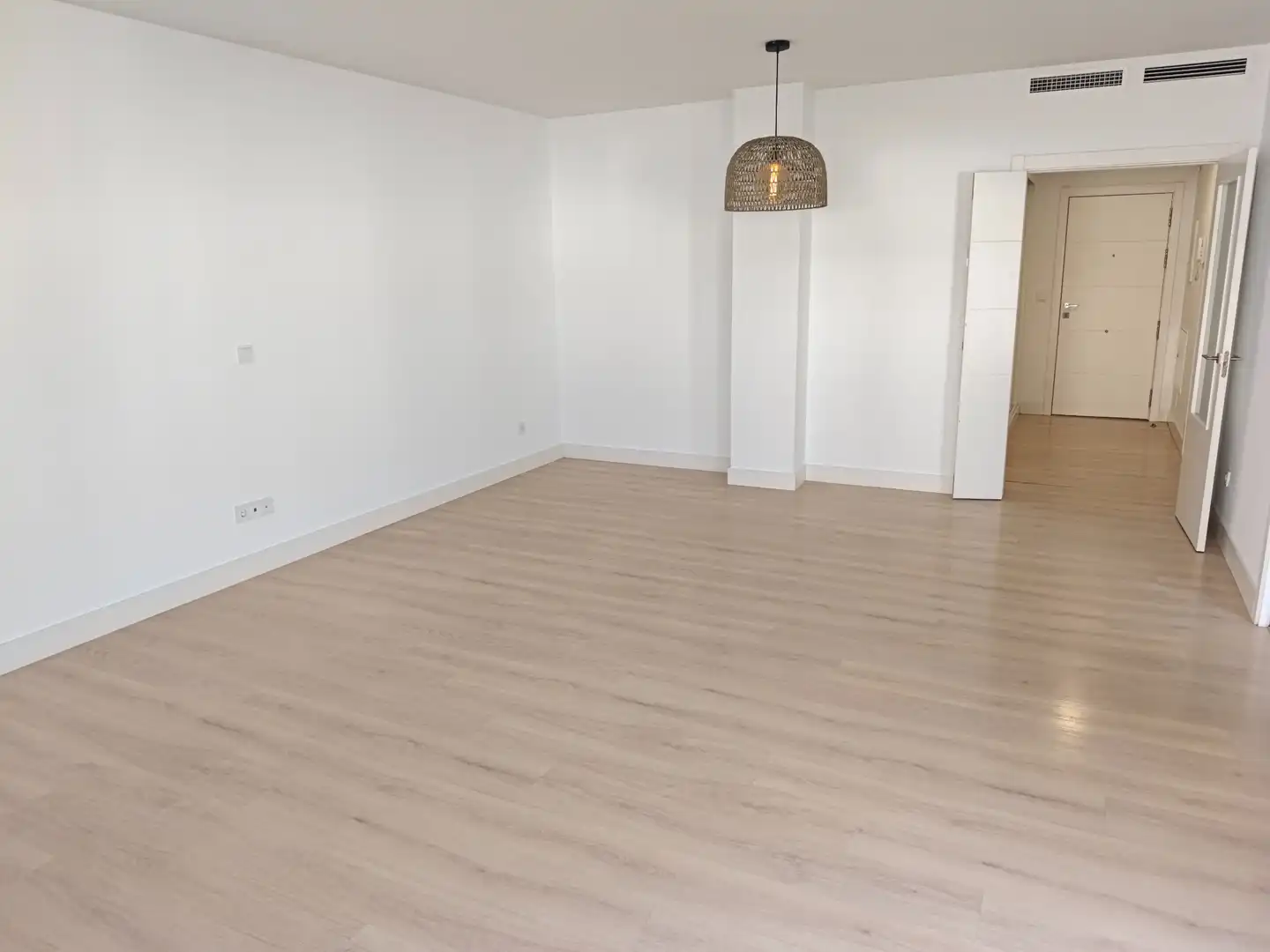 Sala de estar de Ático de alquiler en Málaga con Aire acondicionado, Calefacción y Terraza