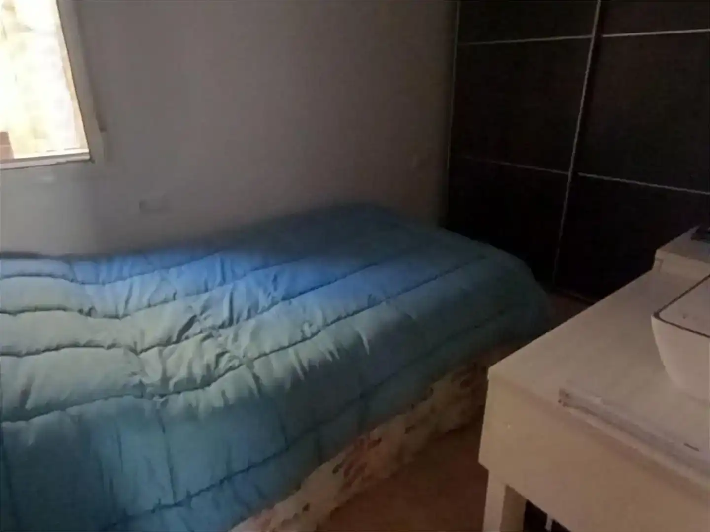 Dormitori de Pis en venda en Santa Bàrbara amb Traster, Moblat i Balcó