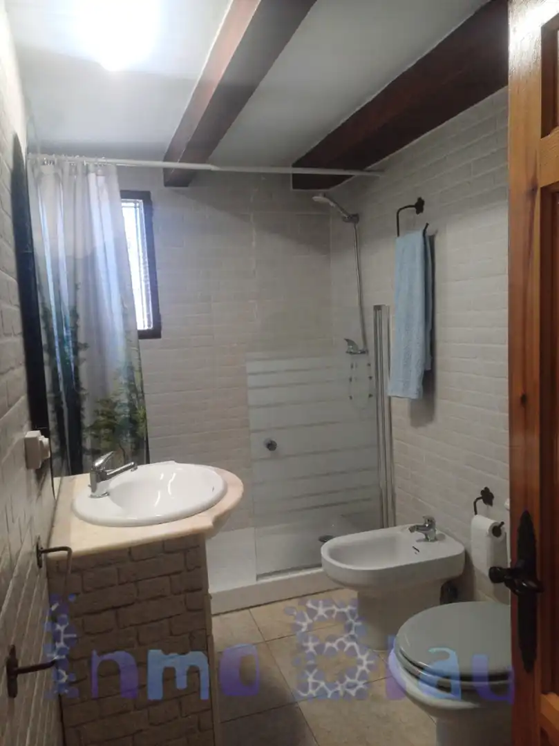 Bathroom of Houses for sale in Confrides  with Private garden, Terrace and Storage room