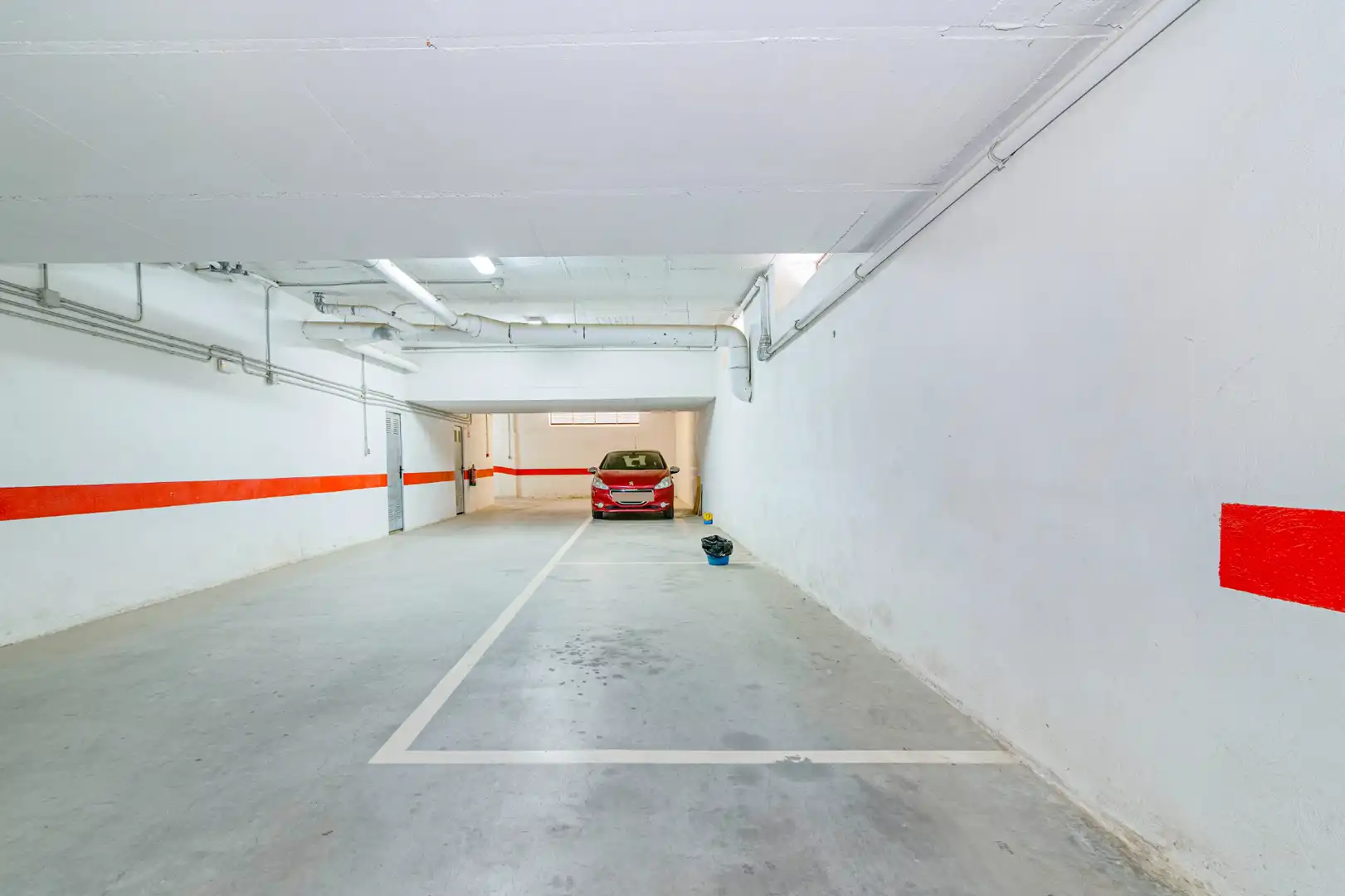 Aparcament de Apartament en venda en Las Gabias amb Traster i Moblat