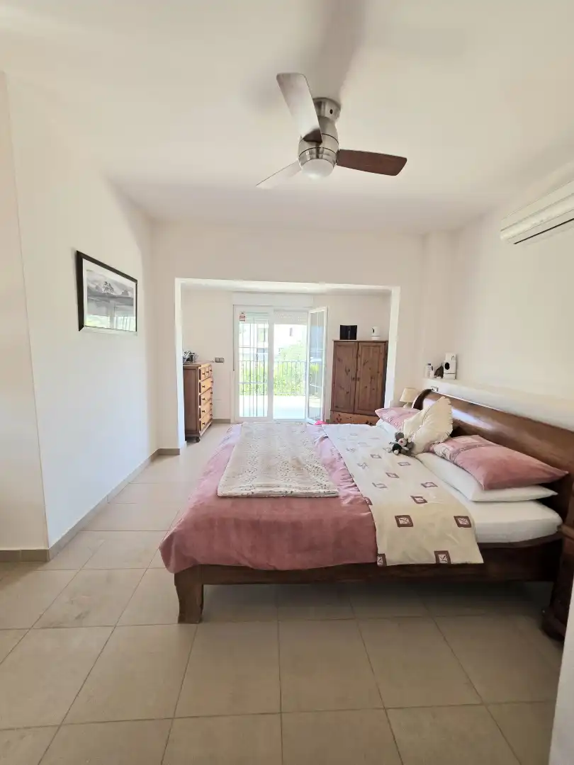 Dormitori de Casa o xalet en venda en Alhaurín El Grande amb Aire condicionat, Jardí privat i Terrassa