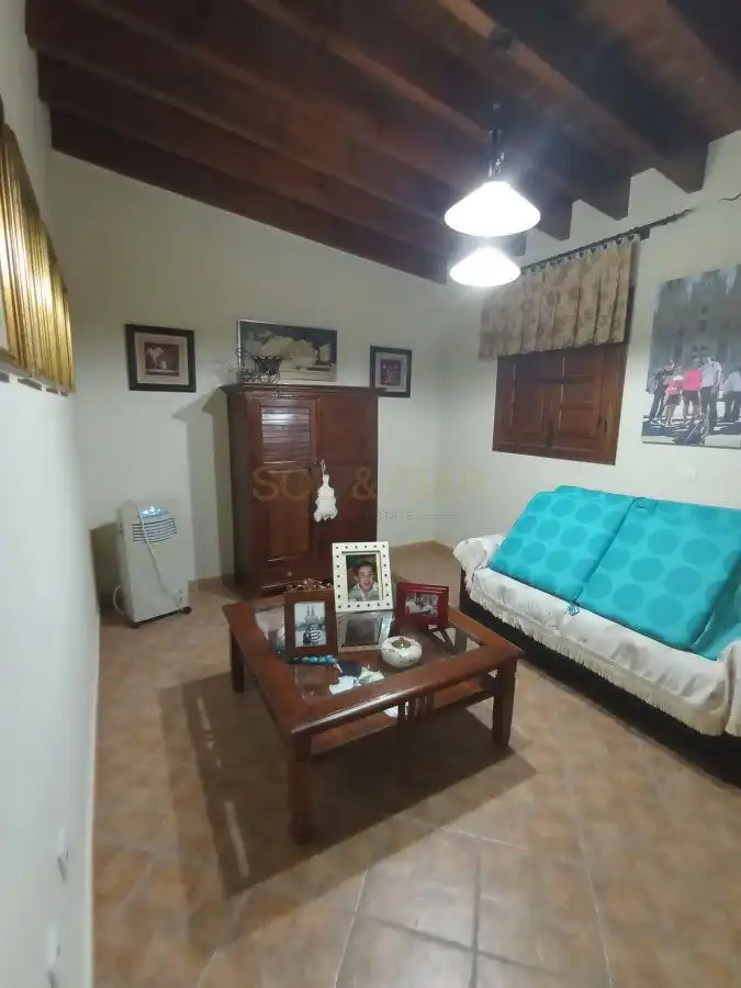 Sala d'estar de Finca rústica en venda en Álora amb Terrassa