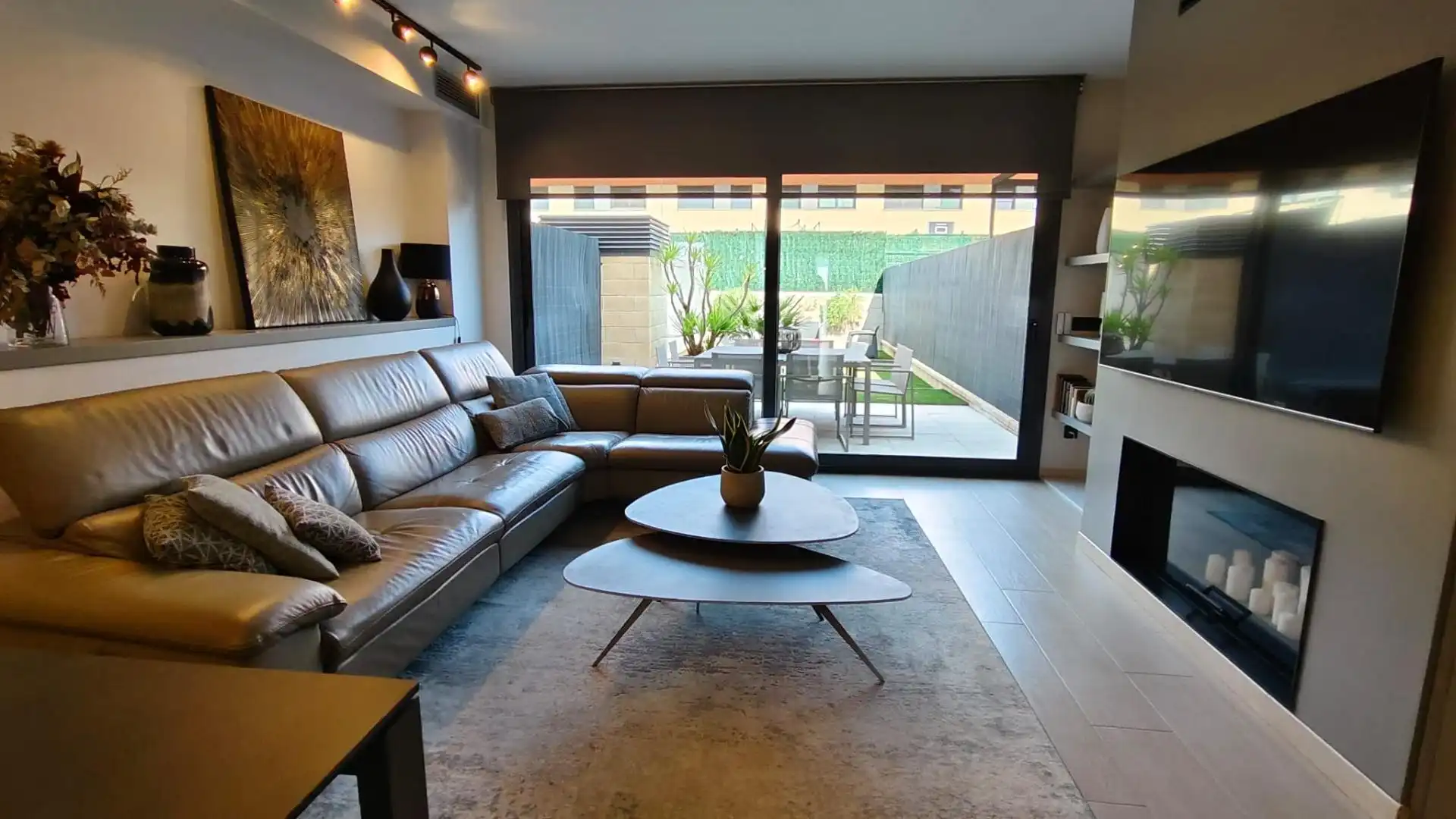 Sala de estar de Casa adosada en venta en Quart con Calefacción, Jardín privado y Terraza