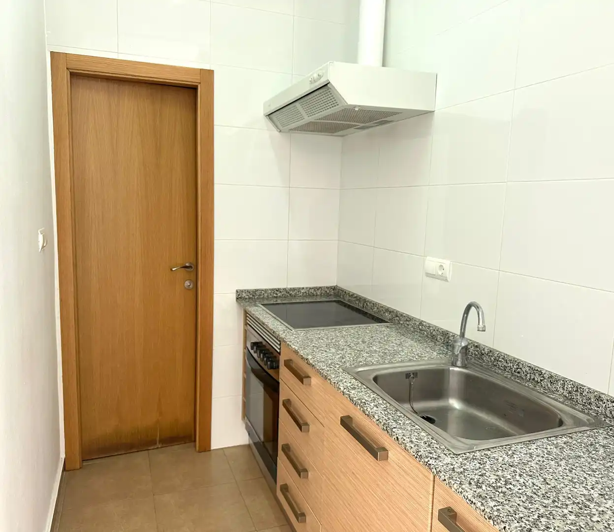 Cocina de Local de alquiler en Sueca con Aire acondicionado