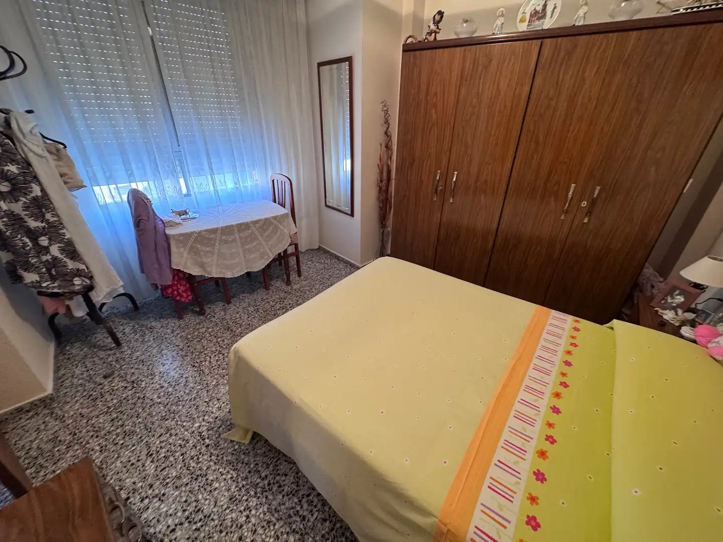 Dormitori de Casa adosada en venda en Villena amb Aire condicionat, Terrassa i Balcó