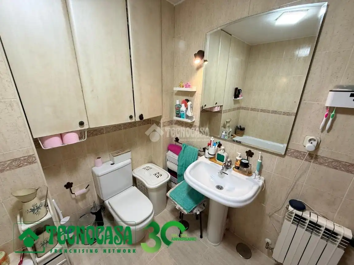 Badezimmer von Wohnung zum Verkauf in Toledo mit Klimaanlage, Heizung und Terrasse