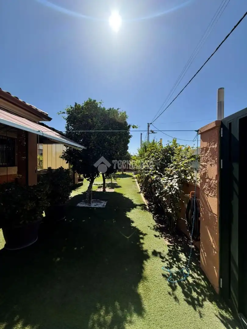 Casa o xalet en venda en Dos Hermanas amb Aire condicionat