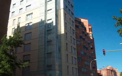 Vista exterior de Apartament en venda en Soria Capital  amb Calefacció, Parquet i Traster