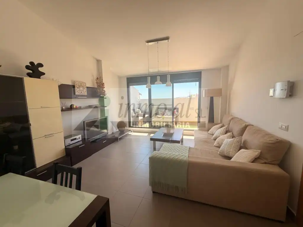 Sala de estar de Ático en venta en Almazora / Almassora con Terraza y Balcón