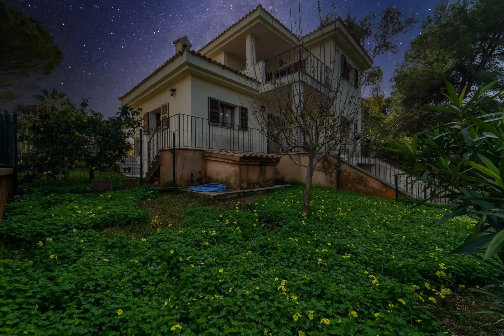 Vista exterior de Casa o xalet en venda en Alcúdia amb Aire condicionat, Calefacció i Jardí privat
