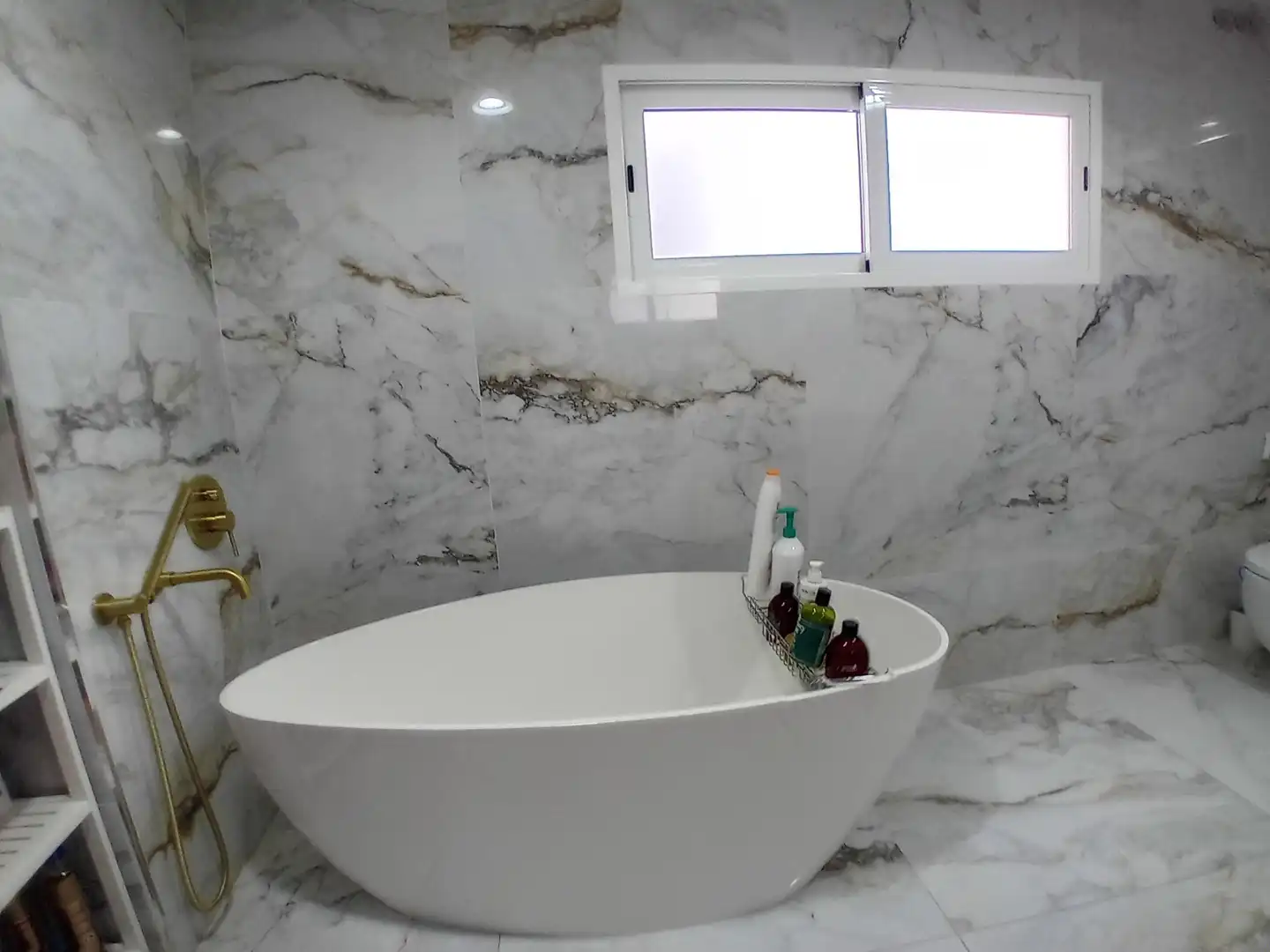 Bathroom of Houses for sale in Aldaia, Valencia