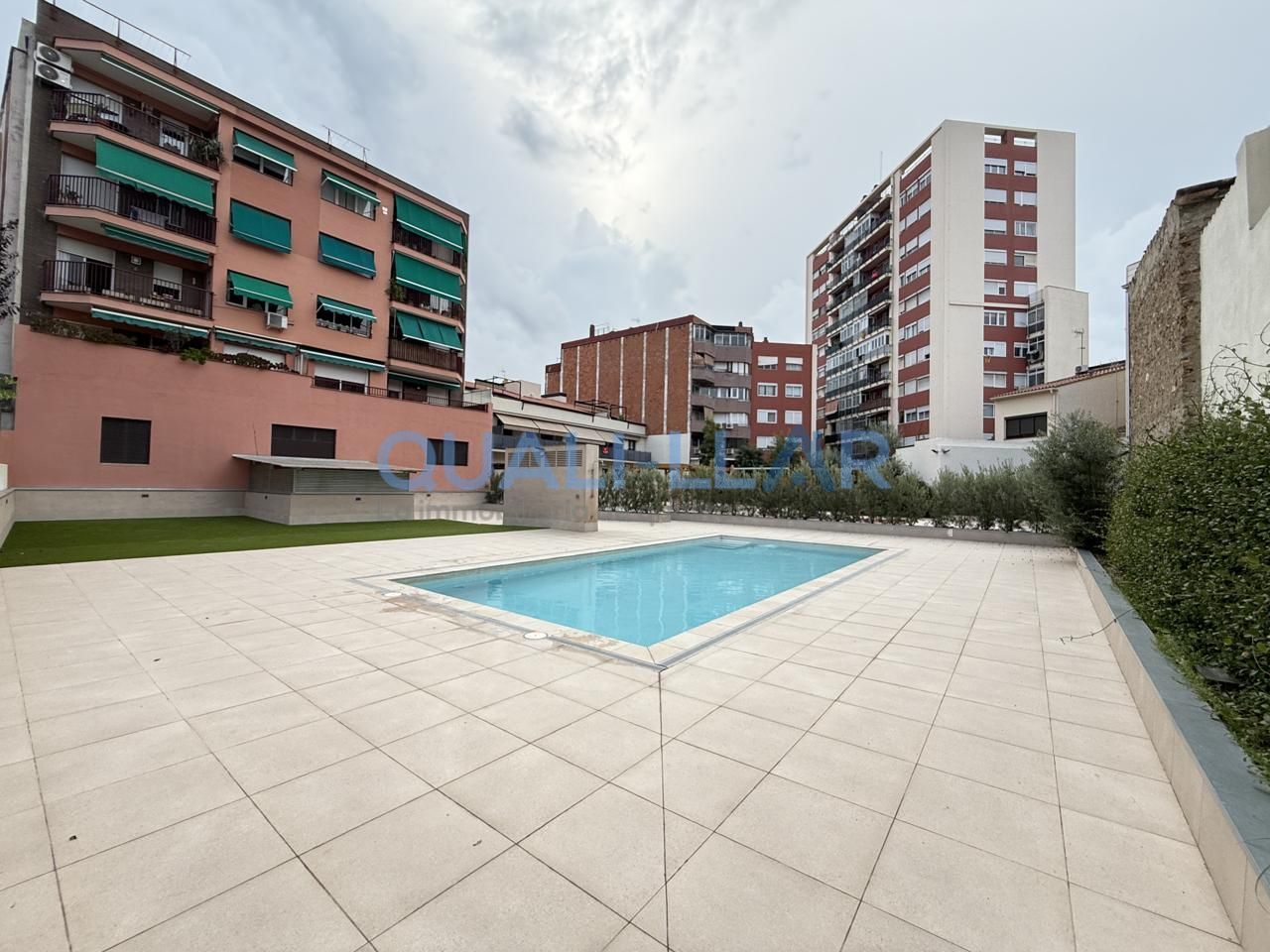 Piscina de Dúplex en venda en Sant Feliu de Llobregat amb Aire condicionat, Calefacció i Parquet