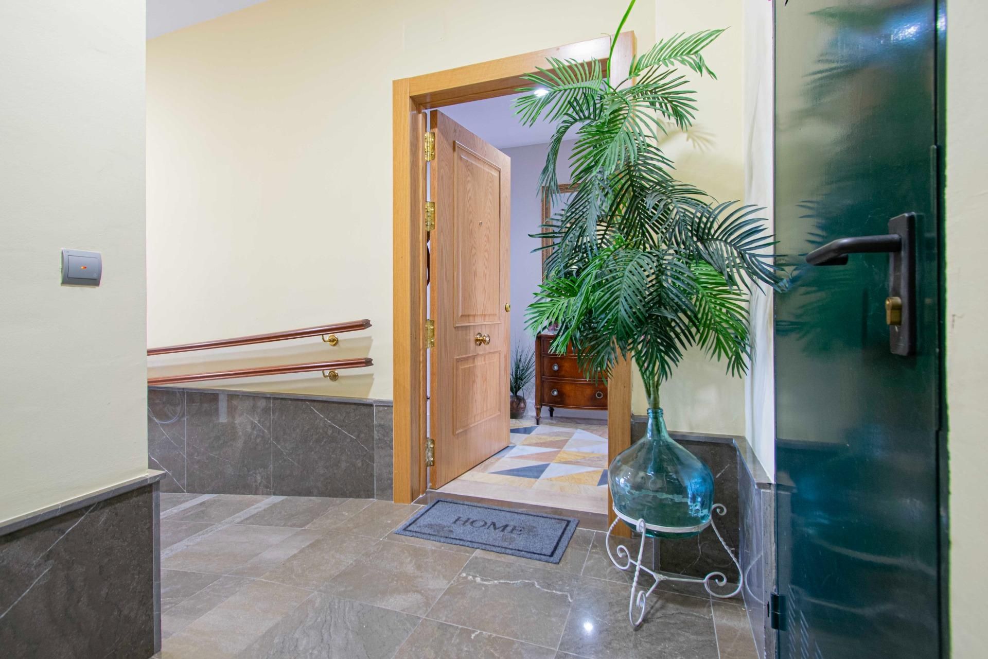 Planta baja for sale in  Sevilla Capital  with Air Conditioner, Heating and Private garden