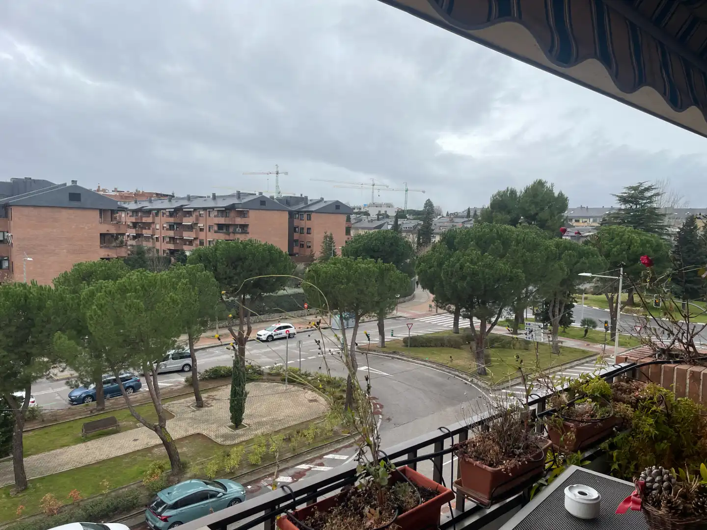 Vista exterior de Ático en venta en Pozuelo de Alarcón con Aire acondicionado, Calefacción y Jardín privado