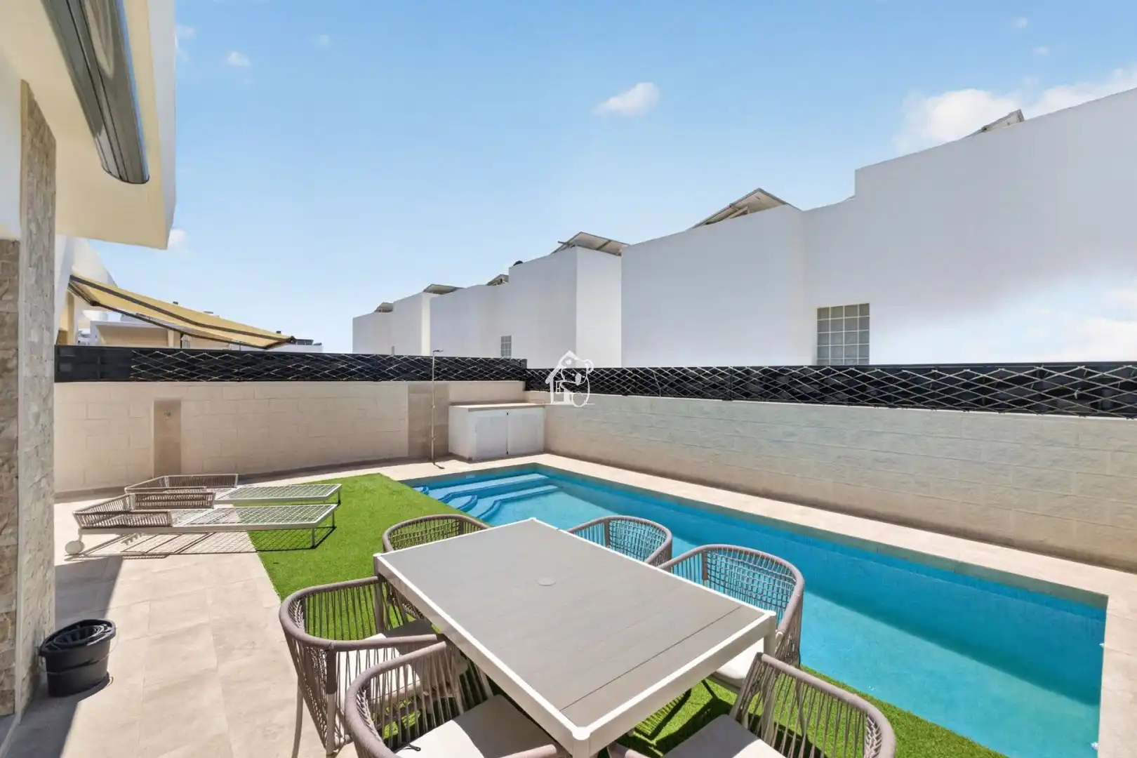 Piscina de Casa o xalet de lloguer en Benijófar amb Aire condicionat, Jardí privat i Terrassa