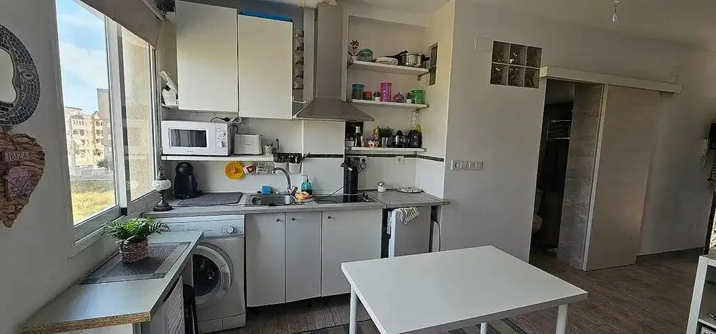 Cuina de Estudi en venda en Torrevieja amb Moblat
