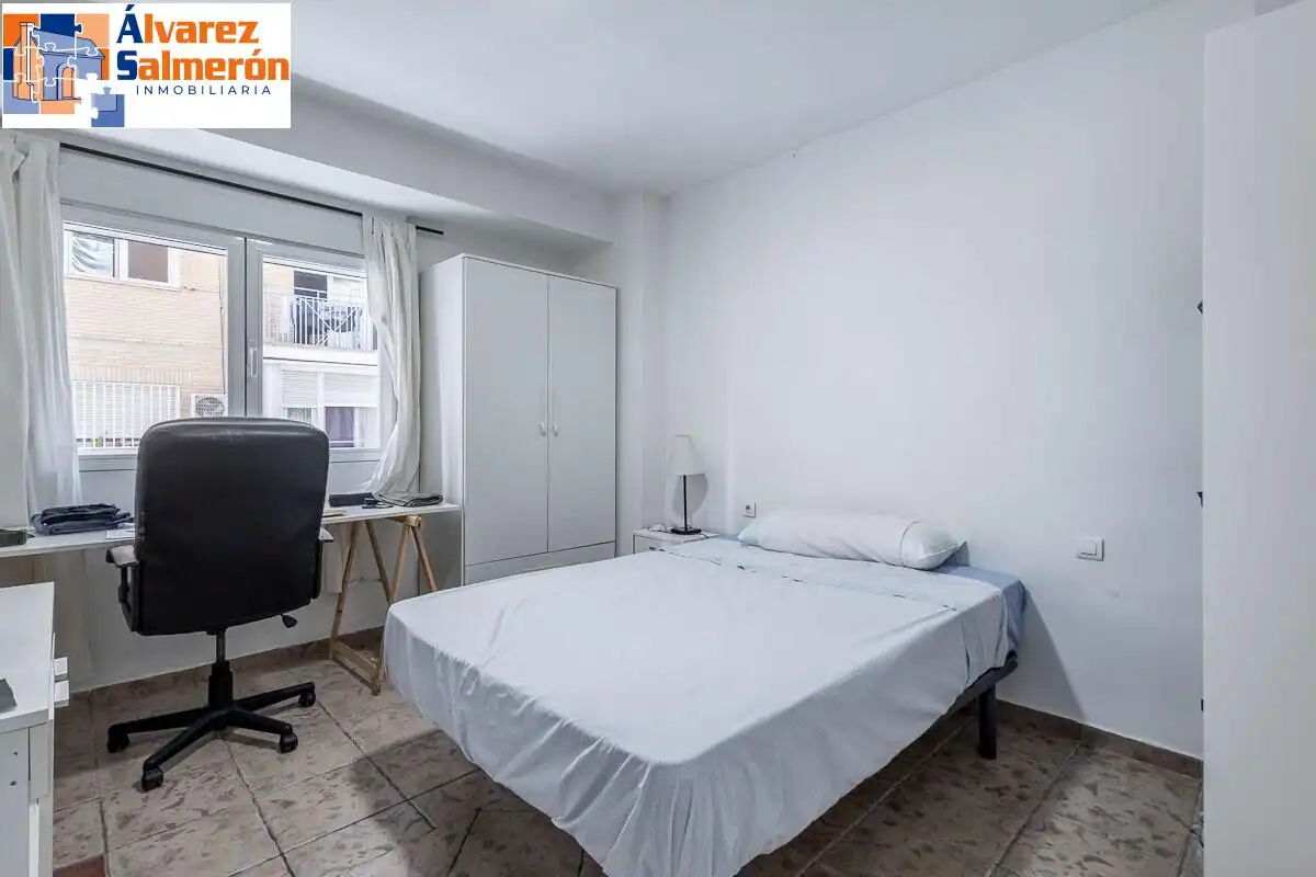 Piso con ascensor en venta en Zaidín, imagen 6