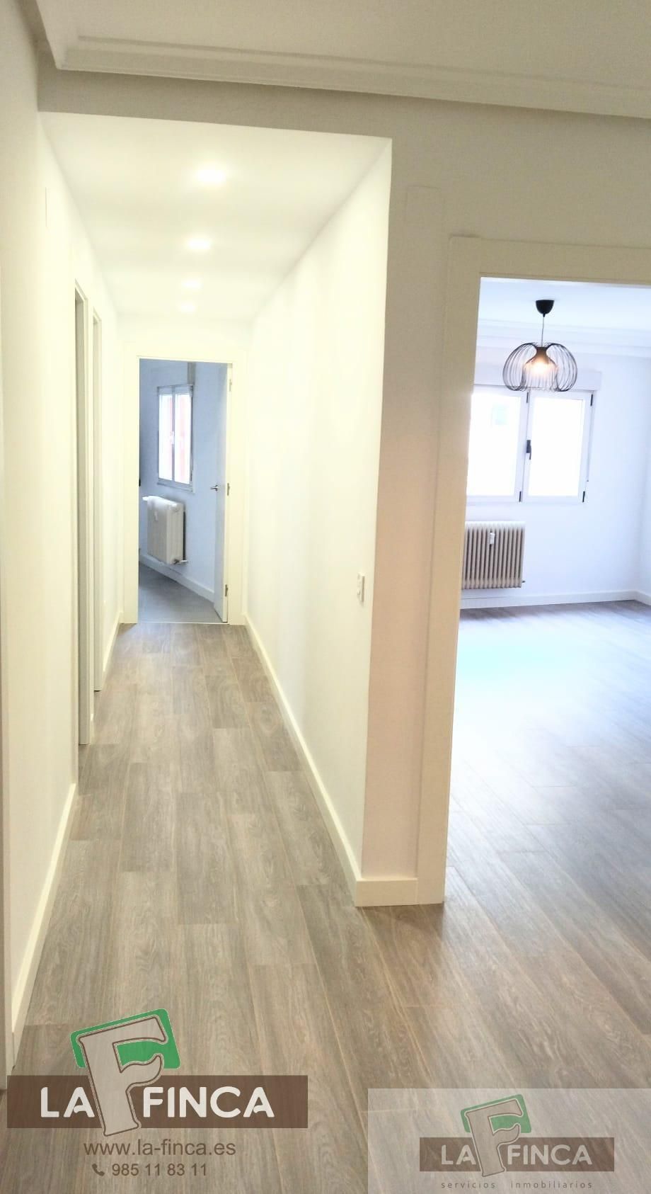 Pis en venda en Oviedo  amb Calefacció i Traster