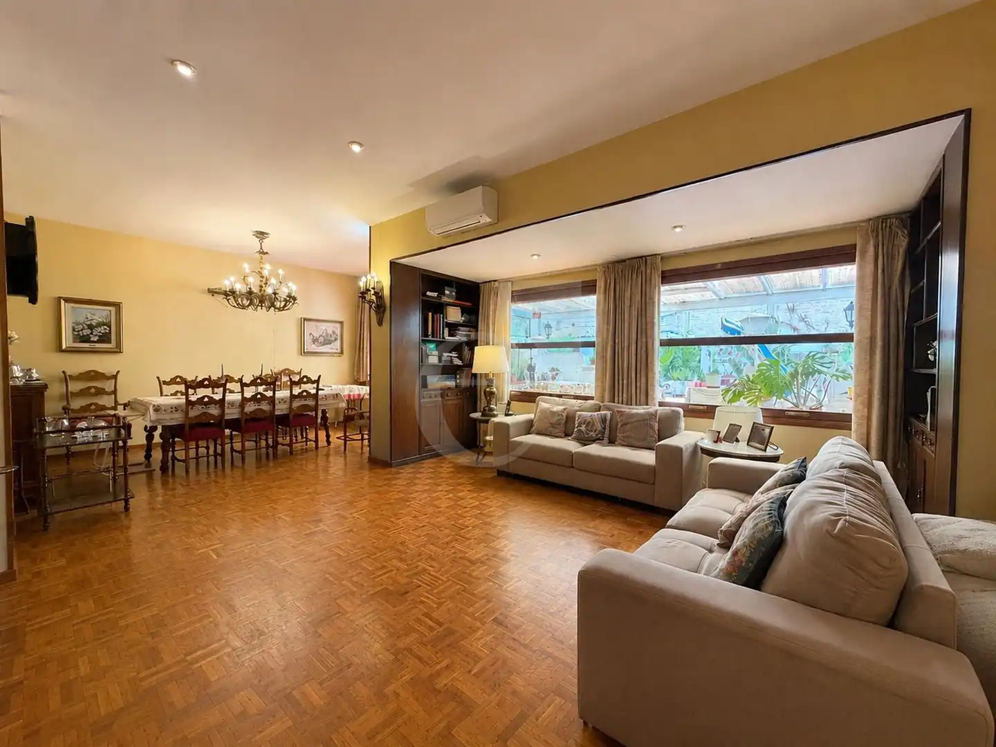 Flat with lift for sale in Cirilo Amorós, imagen 2