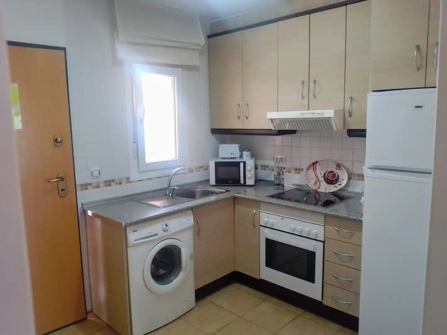Cuina de Apartament en venda en Águilas amb Aire condicionat, Moblat i Balcó