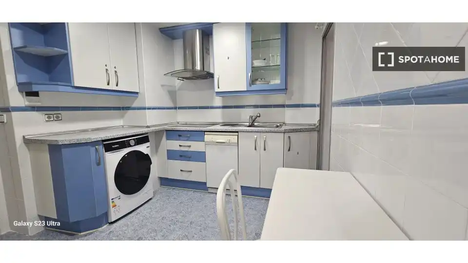 Cocina de Piso de alquiler en Alcalá de Henares con Aire acondicionado, Calefacción y Amueblado