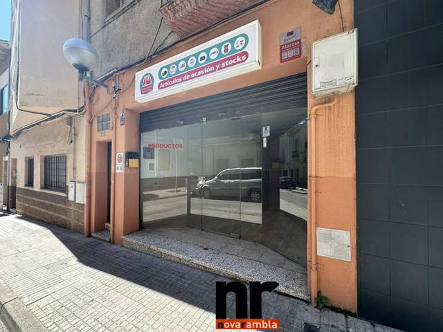 Local comercial en Alquiler en Calle Anselm Clavé en Ajuntament-Maragall