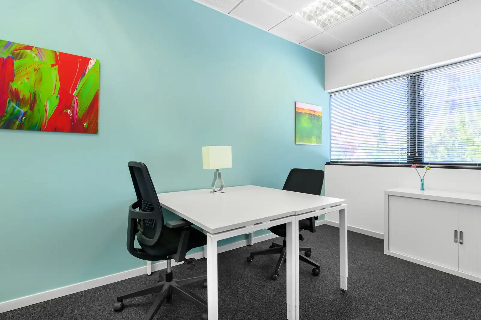 Büro zur Miete in Las Rozas de Madrid mit Klimaanlage, Heizung und Möbliert