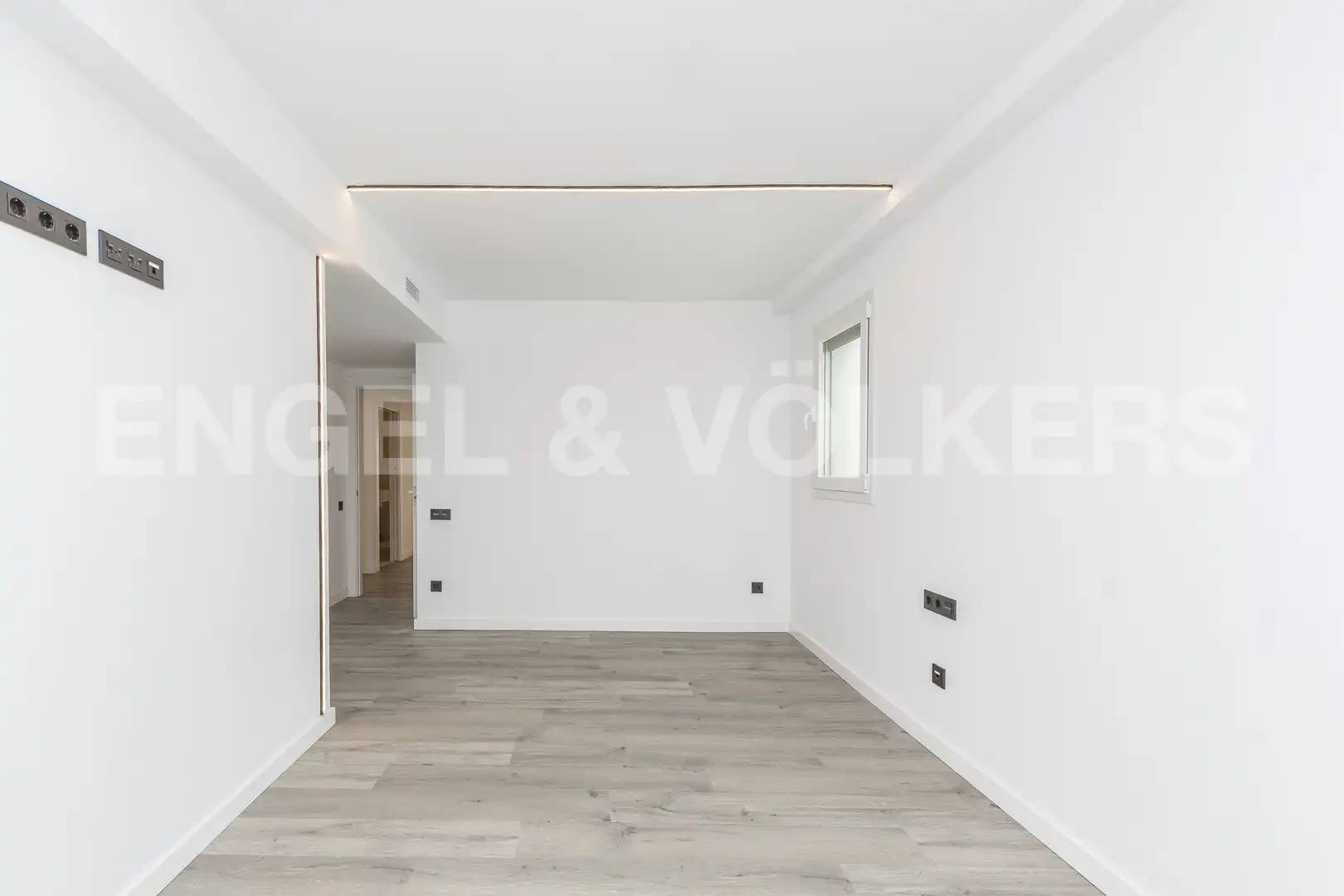 Schlafzimmer von Dachboden zum Verkauf in Sant Andreu de Llavaneres mit Klimaanlage, Heizung und Parkett