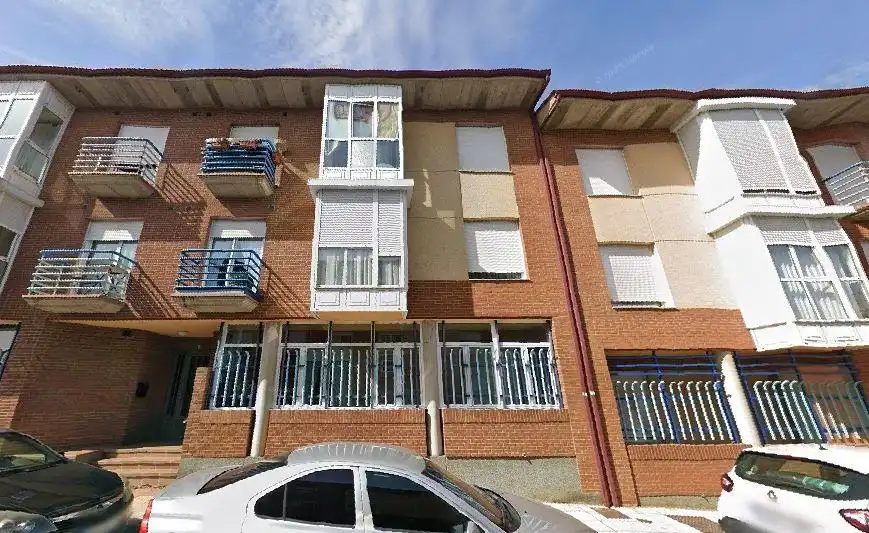 Vista exterior de Pis en venda en León Capital 