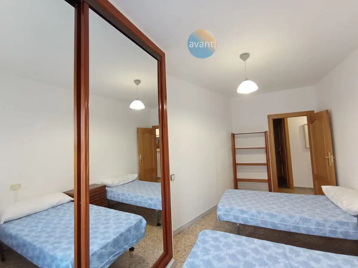Bedroom of Flat for rent in Salamanca  with Heating, Terrace and Furnished