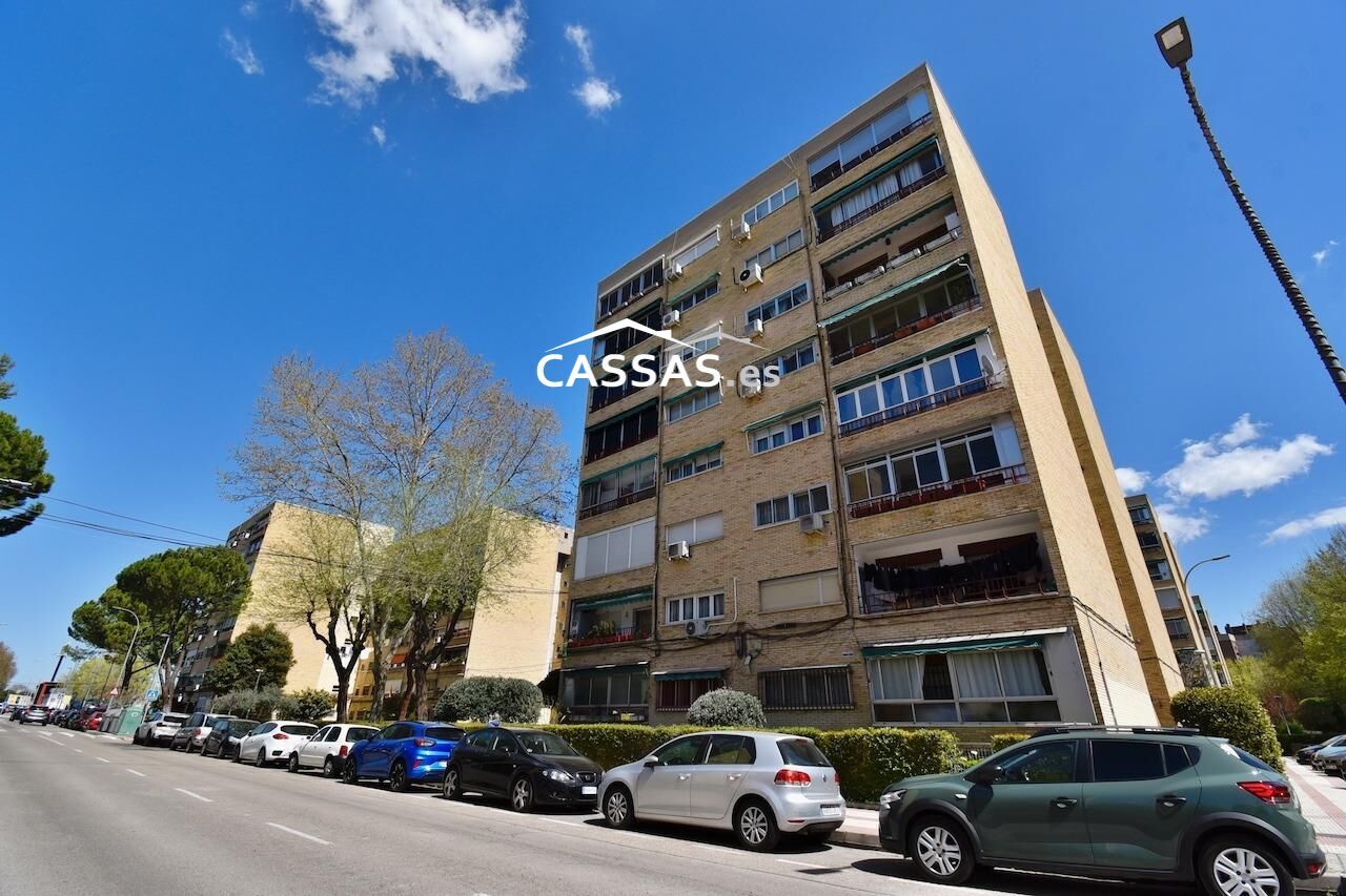 Vista exterior de Piso en venta en Torrejón de Ardoz con Calefacción y Terraza