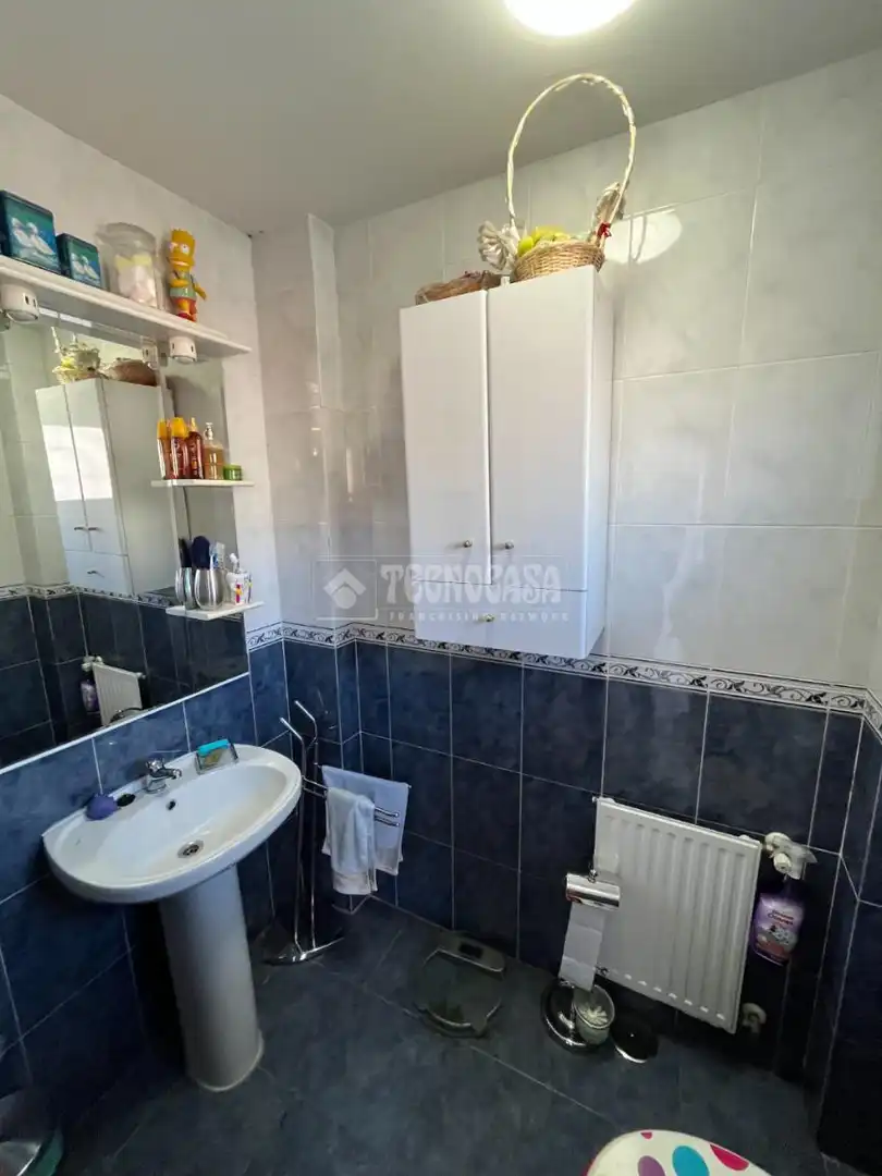 Bathroom of Detached homes for sale in Alcalá de Henares  with Air Conditioner and Heating