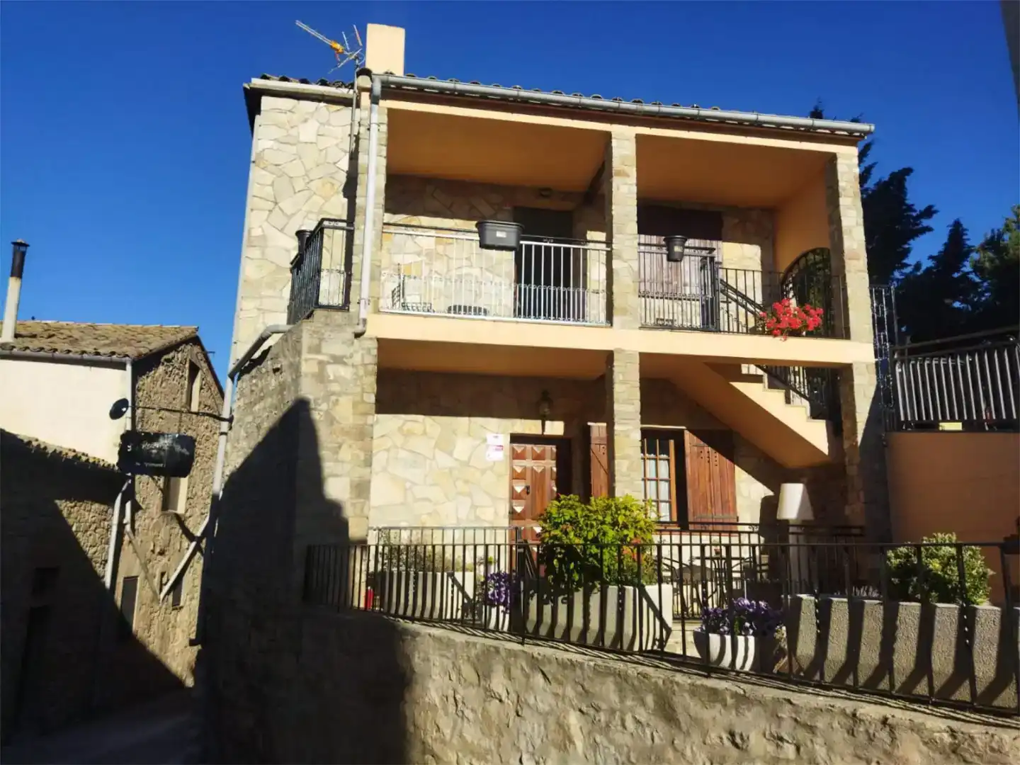 Vista exterior de Casa o xalet en venda en Sant Martí Sesgueioles amb Aire condicionat i Balcó