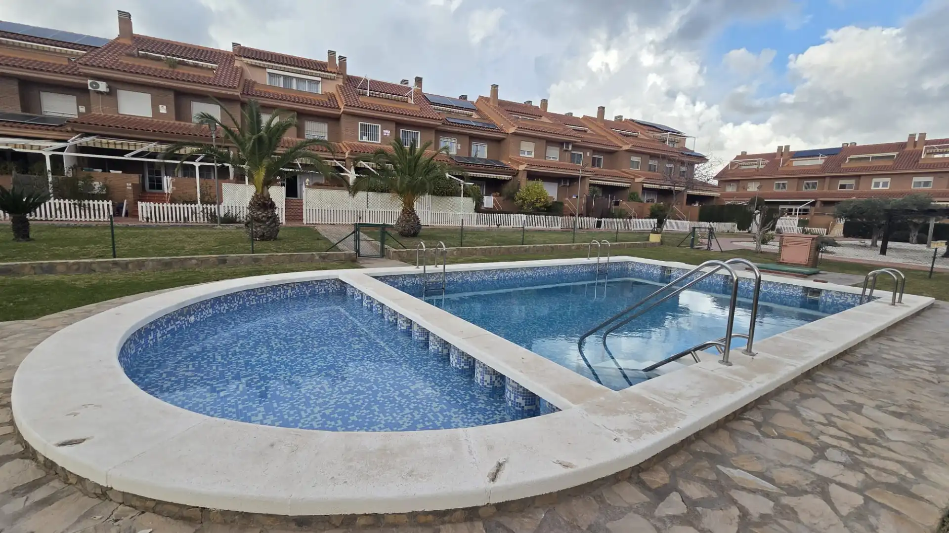 Piscina de Casa o chalet en venta en Alicante / Alacant con Aire acondicionado, Jardín privado y Terraza