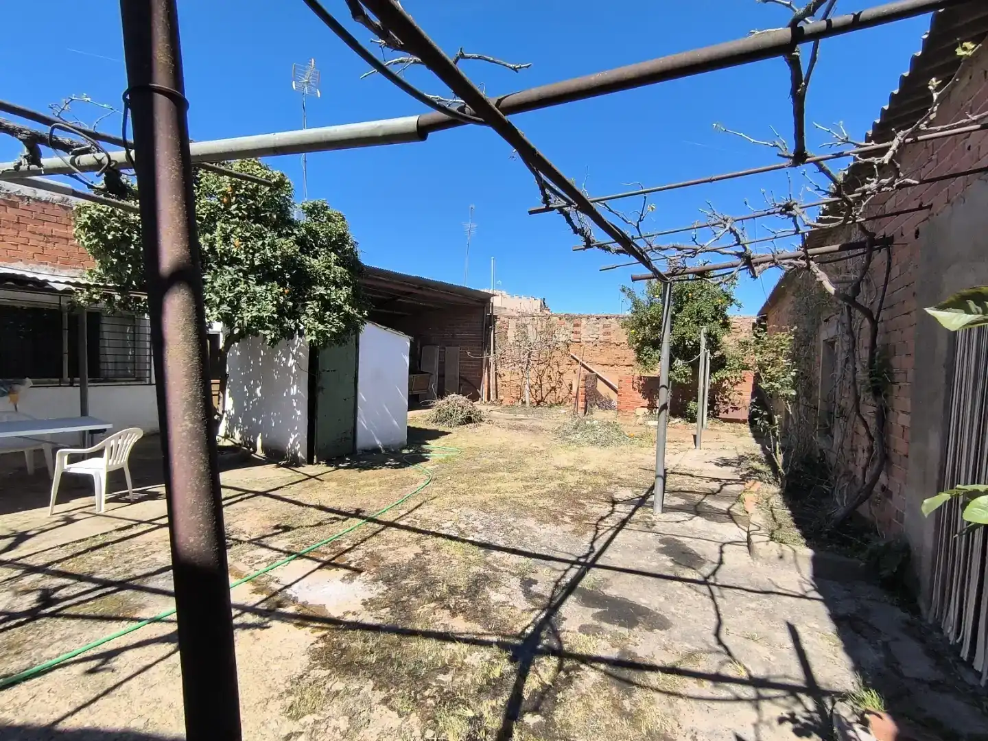 Casa adosada en venta en El Robledo  