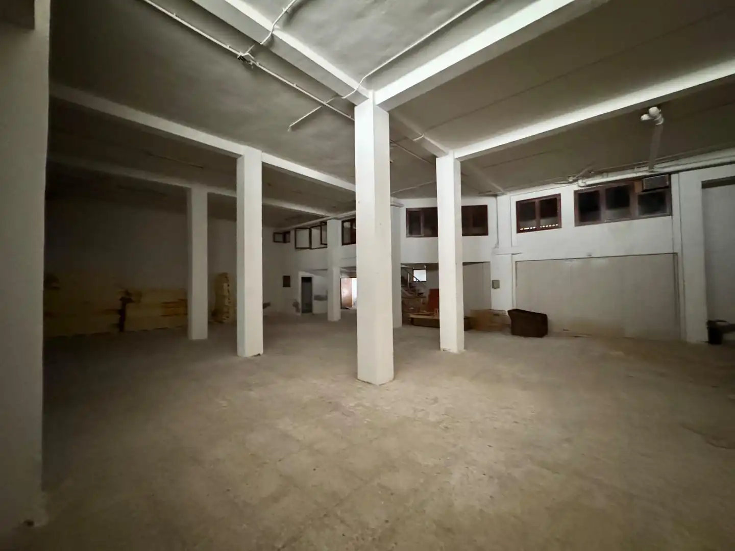 Local comercial de lloguer a San Blas, imagen 3