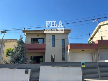 Casa a schiera con giardino in vendita a Bellamar
