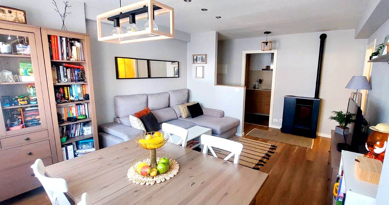Living room of Flat for sale in Nigrán  with Heating, Parquet flooring and Storage room