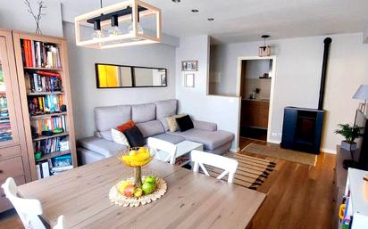 Living room of Flat for sale in Nigrán  with Heating, Parquet flooring and Storage room