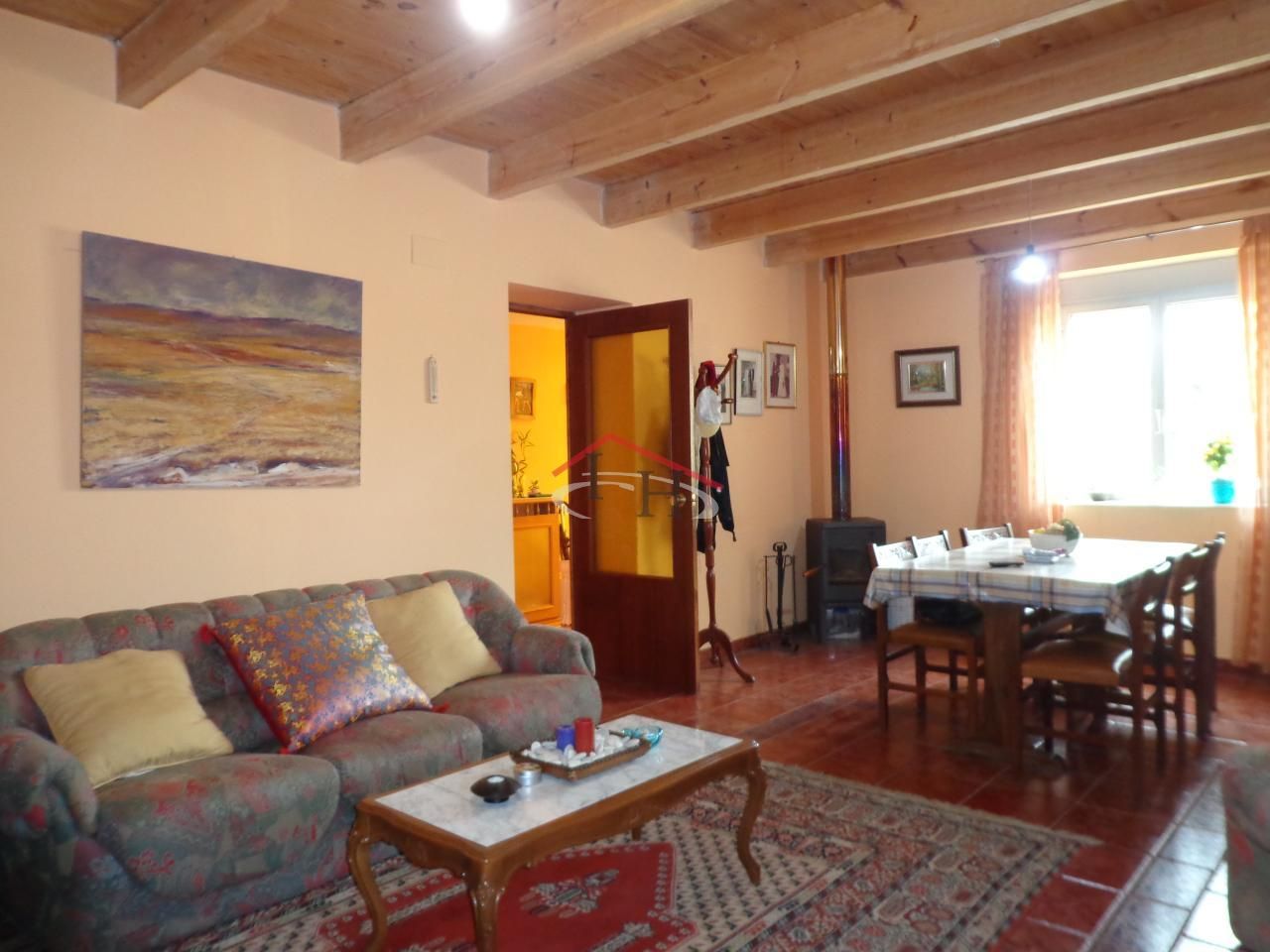 Sala d'estar de Casa o xalet en venda en Villaturiel amb Traster